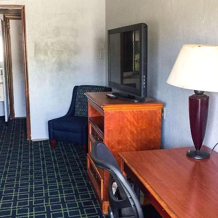 Trade Winds Inn Clinton Luaran gambar